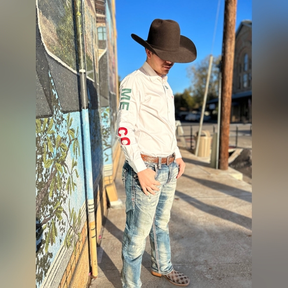 MEN'S SNAP POCKETS MODERN FIT EMBROIDERED WESTERN SHIRT - Picture 4 of 5